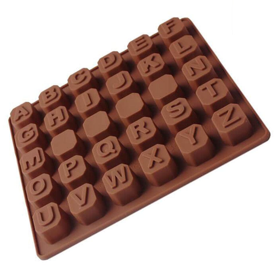 Bakform och choklad: Bokstäverna i alfabetet