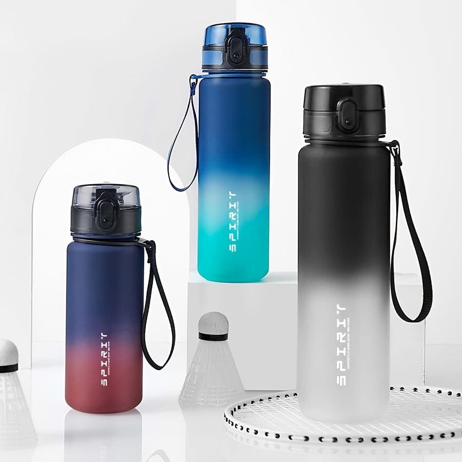 Sportig Plastvattenflaska 500ml - Läckagesäker - För Camping, Vandring, Fitness - Födelsetagsgåva