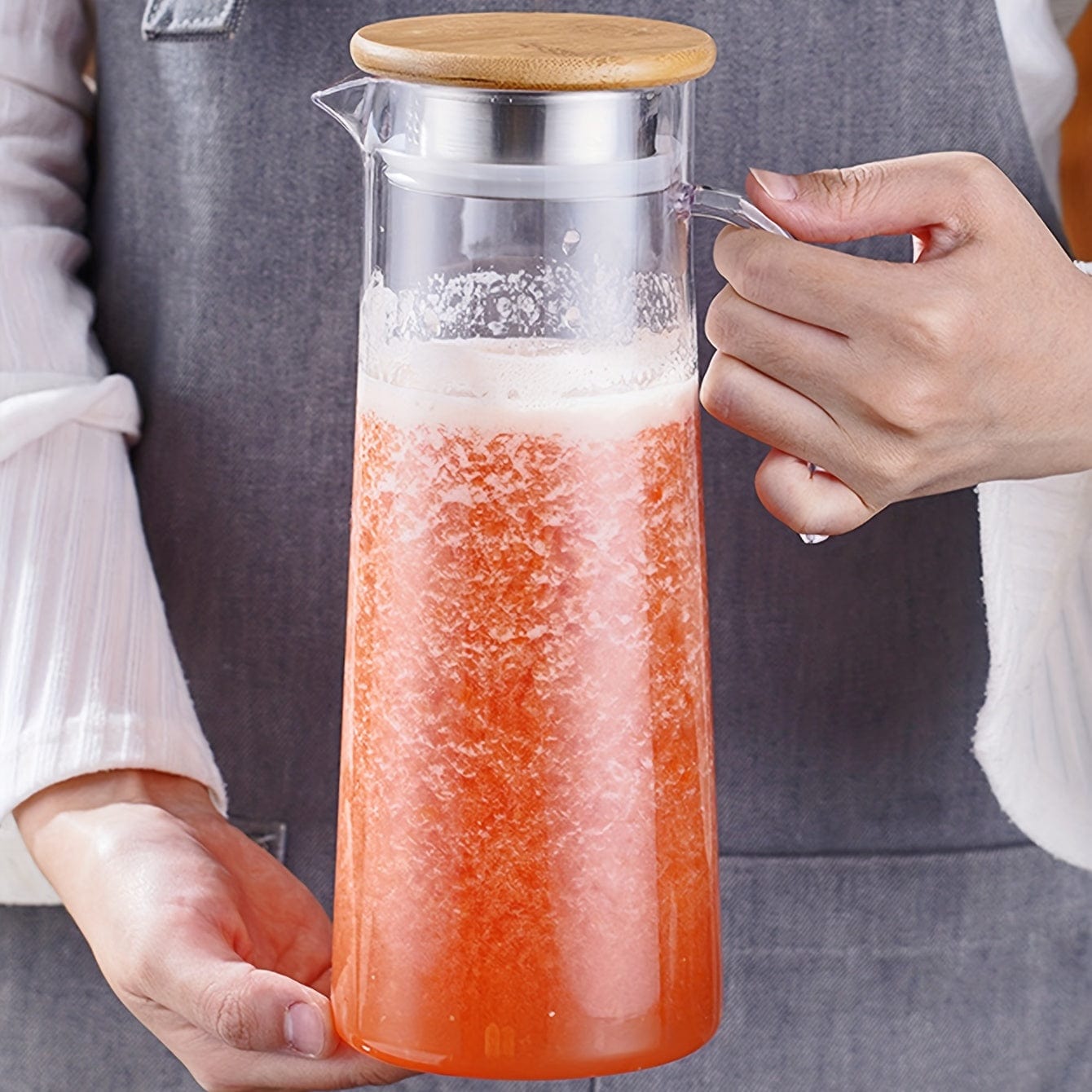 Ju Carafe med lock, 1600ml/2000ml, i plast, för Bubble Tea och andra sommardrycker.